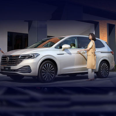 Καλή τιμή. Αυτοκίνητο Viloran MPV 330TSI Βενζινοκίνητο οχήμα 7 θέσεων Ενήλικας αυτοκίνητο με βάρος 2150kg και μέγιστη ισχύ 150-200Ps σε απευθείας σύνδεση